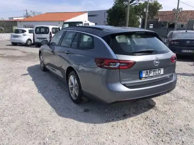 Opel Insignia Sports Tourer 2021 - 13499 EUR, 120000 km - AUTO.MOTO.pt - 120000km - foto 10 de 12