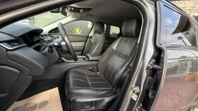Land Rover Range Rover Velar 2018 - 26990 EUR, 179000 km - 179000km - foto 36 de 39