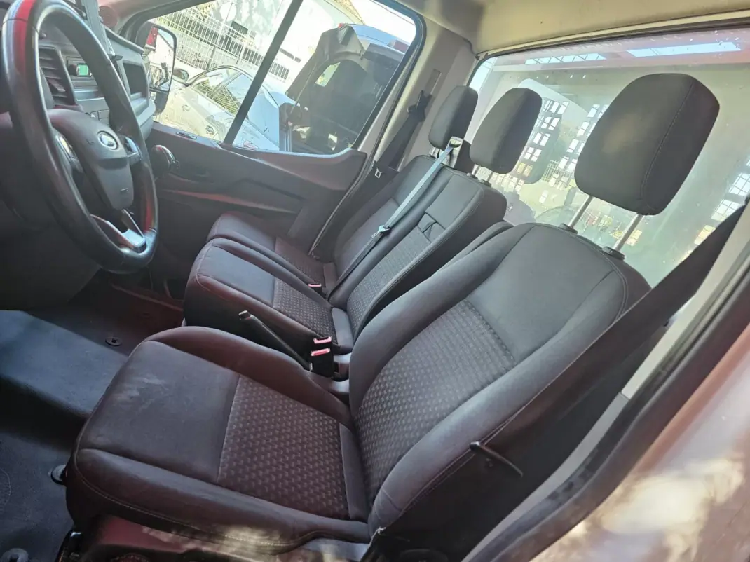 Ford 2022 - 22999 EUR, 197000 km - AUTO.MOTO.pt - 197000km - foto 7 de 12