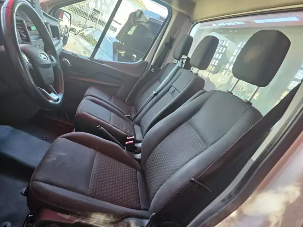 Ford 2022 - 22999 EUR, 197000 km - AUTO.MOTO.pt - 197000km - foto 7 de 12