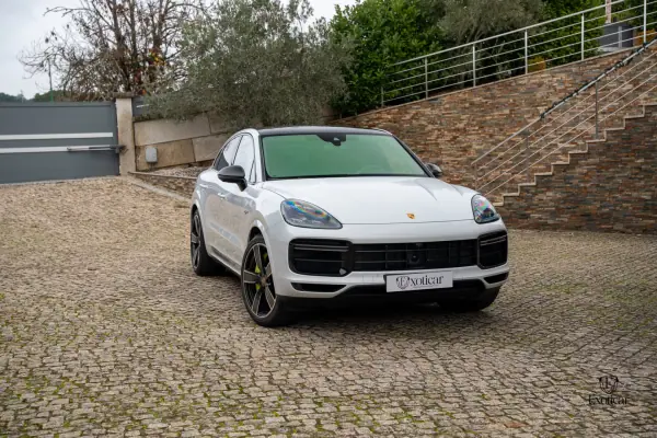 Porsche Cayenne Coupé 2022 - 108888 EUR, 92000 km - AUTO.MOTO.pt - 92000km - foto 21 de 65