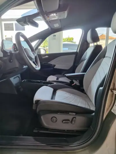 Volkswagen ID.3 2024 - 32750 EUR, 4000 km - AUTO.MOTO.pt - 4000km - foto 25 de 36