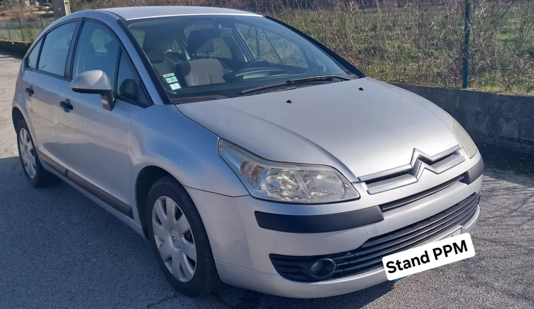 Citroën C4 2007 - 5980 EUR, 199000 km - AUTO.MOTO.pt - 199000km - foto 1 de 8