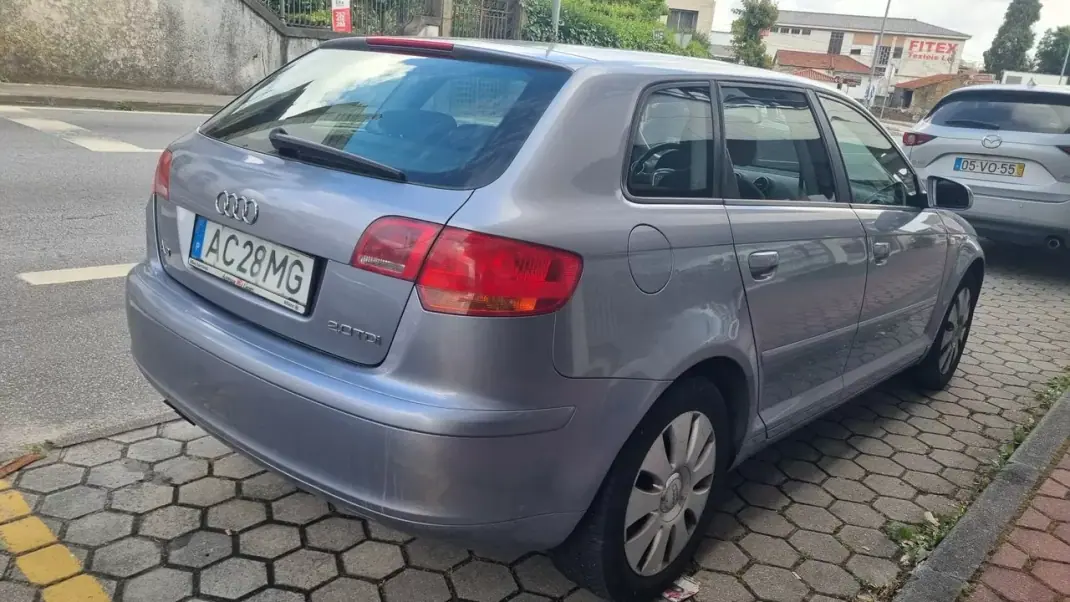 Audi A3 Sportback 2004 - 3990 EUR, 335808 km - 335808km - foto 5 de 16