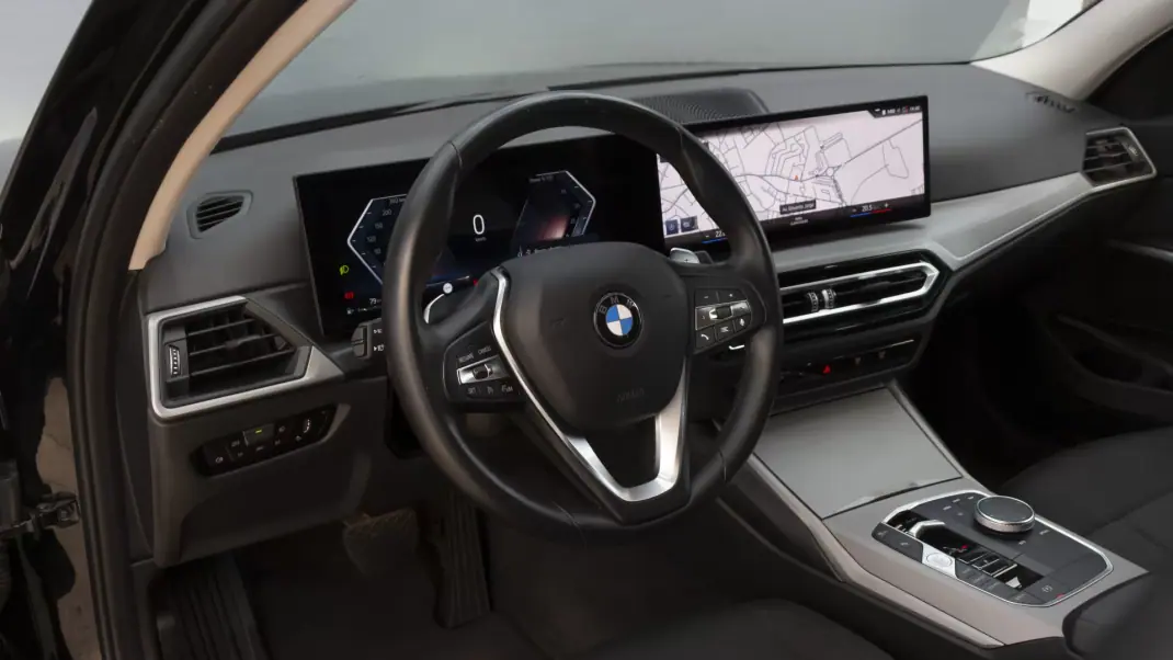 BMW 318 2023 - 26450 EUR, 107875 km - 107875km - foto 19 de 41