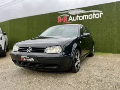 Volkswagen Golf 2002 - 5900 EUR, 257000 km - AUTO.MOTO.pt - 257000km - foto 6 de 21