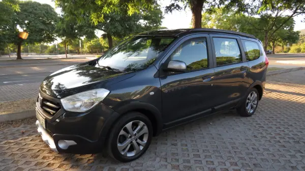 Dacia Lodgy 2016 — foto 2 de 20