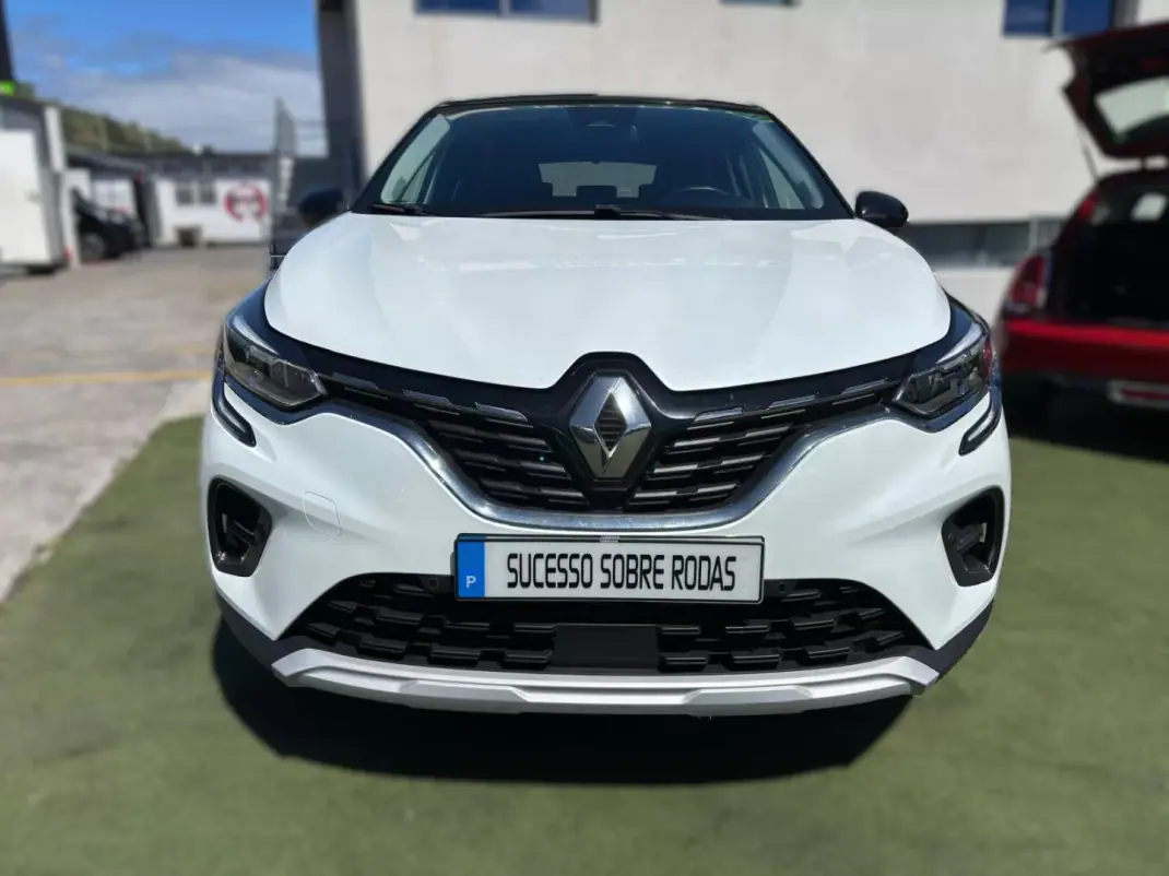 Renault Captur 2023 - 21990 EUR, 12544 km - AUTO.MOTO.pt - 12544km - foto 2 de 14