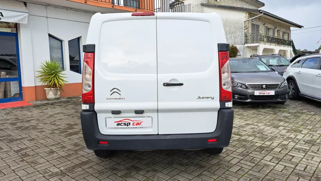 Citroën Jumpy 2012 - 8900 EUR, 361065 km - AUTO.MOTO.pt - 361065km - foto 7 de 23