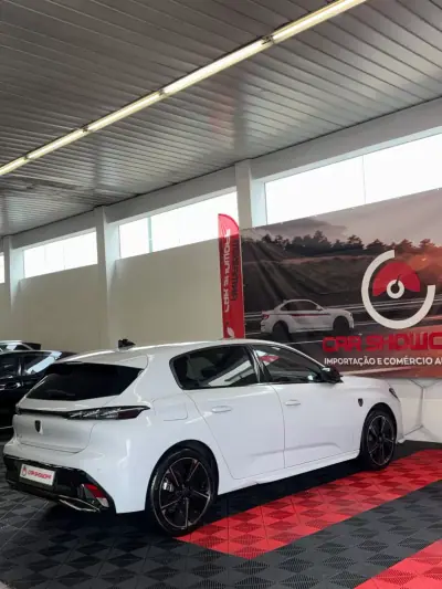 Peugeot e-308 2023 - 25900 EUR, 28000 km - foto 5 de 11