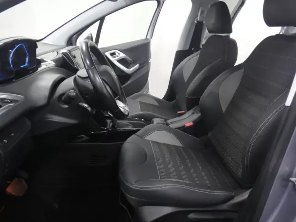 Peugeot 2008 2019 - 10500 EUR, 99000 km - AUTO.MOTO.pt - 99000km - foto 8 de 22
