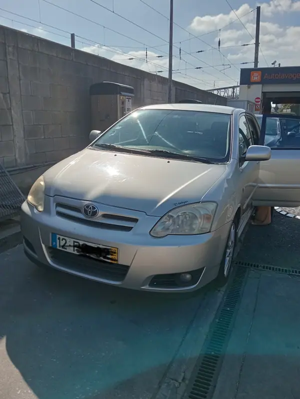 Toyota Corolla 2007 - 5999 EUR, 274000 km - 274000km - foto 3 de 4