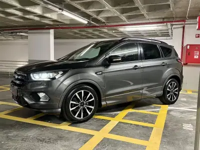 Ford Kuga 2017 - 16490 EUR, 75000 km - AUTO.MOTO.pt - 75000km - foto 36 de 60