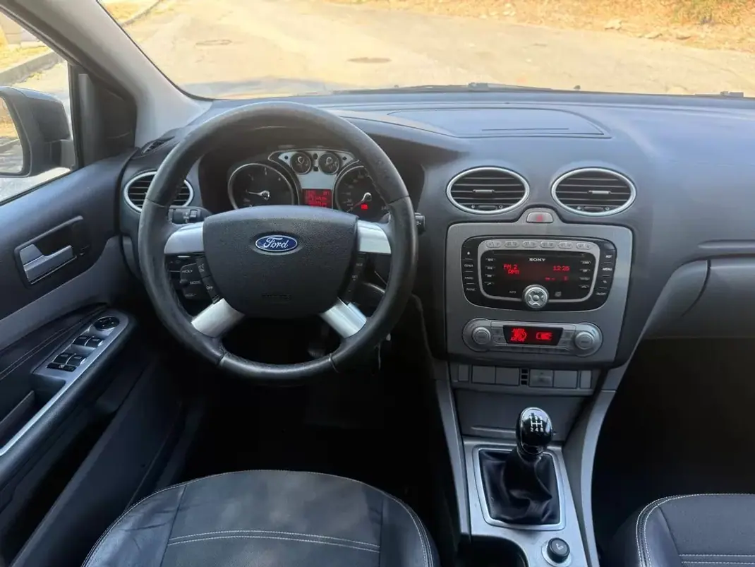 Ford Focus SW 2009 - 5990 EUR, 166000 km - 166000km - foto 17 de 25