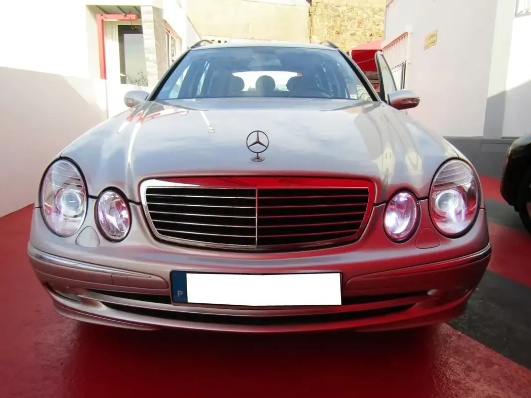 Mercedes-Benz E 270 2003 - 9949 EUR, 259100 km - 259100km - foto 3 de 19