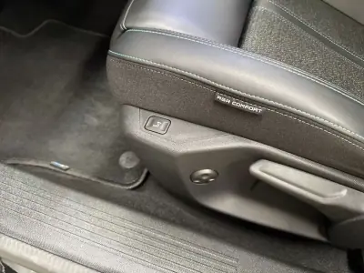 Peugeot 308 2023 - 19950 EUR, 12952 km - AUTO.MOTO.pt - 12952km - foto 48 de 50