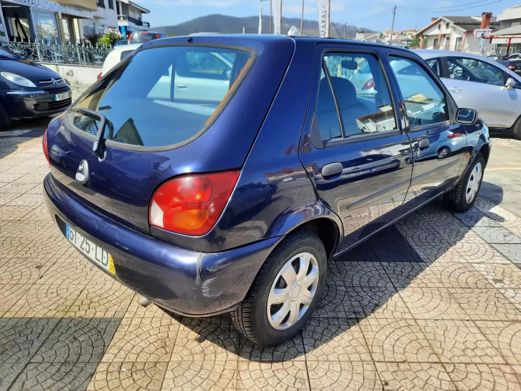 Ford Fiesta 1998 - 995 EUR, 67488 km - AUTO.MOTO.pt - 67488km - foto 3 de 8