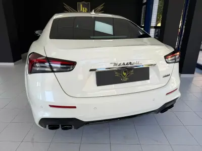 Maserati Ghibli 2021 - 62500 EUR, 45000 km - 45000km - foto 20 de 51