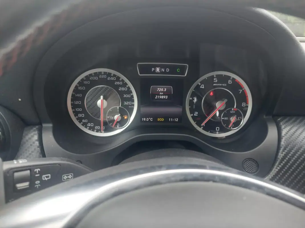 Mercedes-Benz A 45 AMG 2014 - 22800 EUR, 219800 km - AUTO.MOTO.pt - 219800km - foto 13 de 13