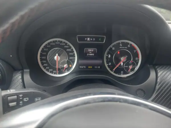 Mercedes-Benz A 45 AMG 2014 - 22800 EUR, 219800 km - AUTO.MOTO.pt - 219800km - foto 13 de 13