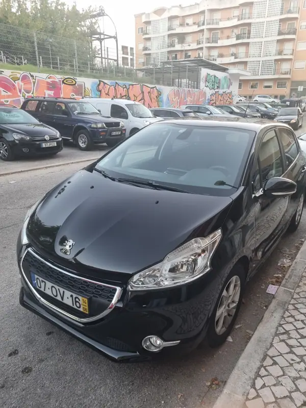 Peugeot 208 1.2 VTI 82 2014 Gasolina