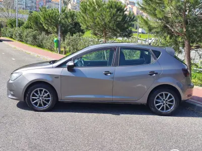 SEAT Ibiza 2015 - 8480 EUR, 179000 km - AUTO.MOTO.pt - 179000km - foto 12 de 36