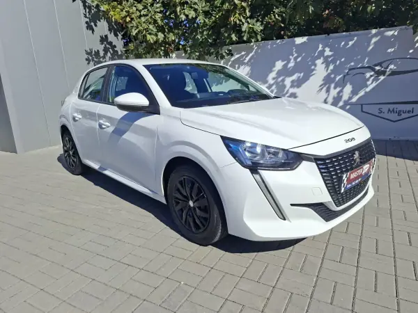 Peugeot 208 2021