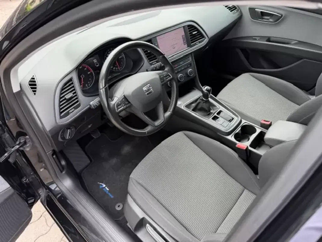 SEAT Leon 2020 - 16900 EUR, 74660 km - AUTO.MOTO.pt - 74660km - foto 11 de 12