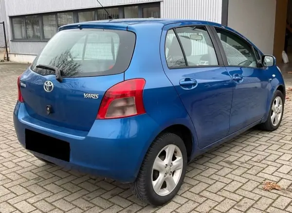 Toyota Yaris 2008 - 6990 EUR, 203600 km - AUTO.MOTO.pt - 203600km - foto 2 de 3