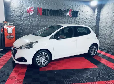Peugeot 208 2015 — foto 4 de 33