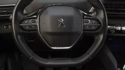 Peugeot 3008 2022 - 21750 EUR, 58000 km - AUTO.MOTO.pt - 58000km - foto 23 de 35