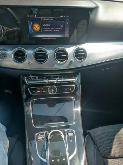 Mercedes-Benz E 300 2019 - 27500 EUR, 150200 km - AUTO.MOTO.pt - 150200km - foto 9 de 18