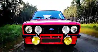 Ford Escort 1976 - 27900 EUR, 125000 km - AUTO.MOTO.pt - 125000km - foto 5 de 15