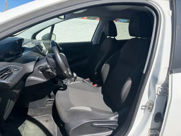Peugeot 208 Style  2016 Diesel