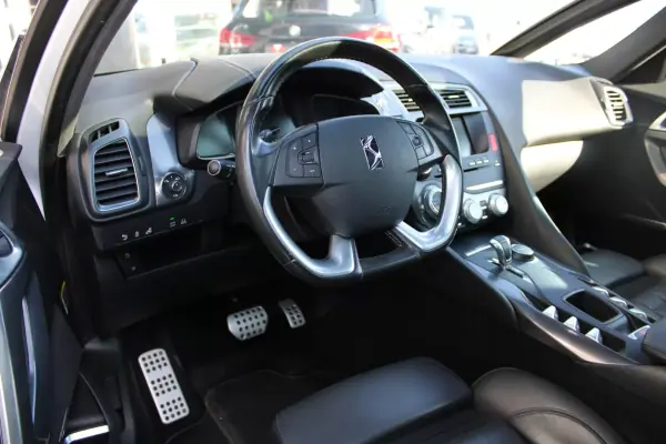 DS DS5 2016 - 14440 EUR, 153500 km - AUTO.MOTO.pt - 153500km - foto 4 de 34
