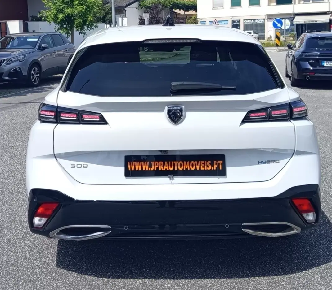 Peugeot 308 SW 2025 - 24990 EUR, 53970 km - AUTO.MOTO.pt - 53970km - foto 8 de 18
