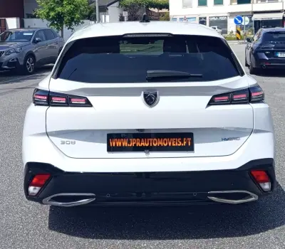 Peugeot 308 SW 2025 - 24990 EUR, 53970 km - AUTO.MOTO.pt - 53970km - foto 8 de 18