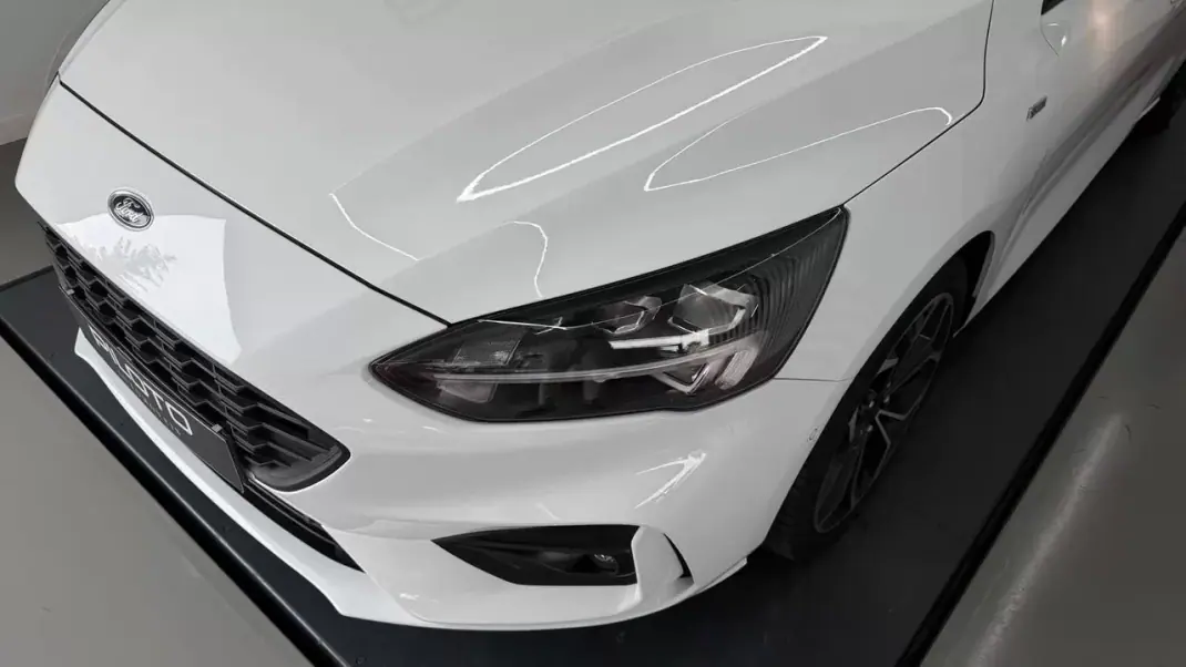 Ford Focus 2020 - 13990 EUR, 171057 km - AUTO.MOTO.pt - 171057km - foto 2 de 30