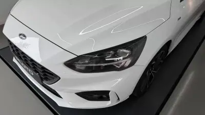 Ford Focus 2020 - 13990 EUR, 171057 km - AUTO.MOTO.pt - 171057km - foto 2 de 30