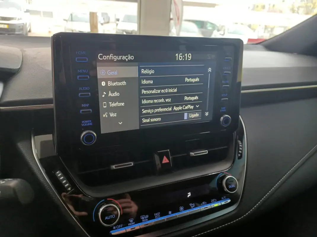 Toyota Corolla 2019 - 18390 EUR, 81211 km - AUTO.MOTO.pt - 81211km - foto 15 de 33