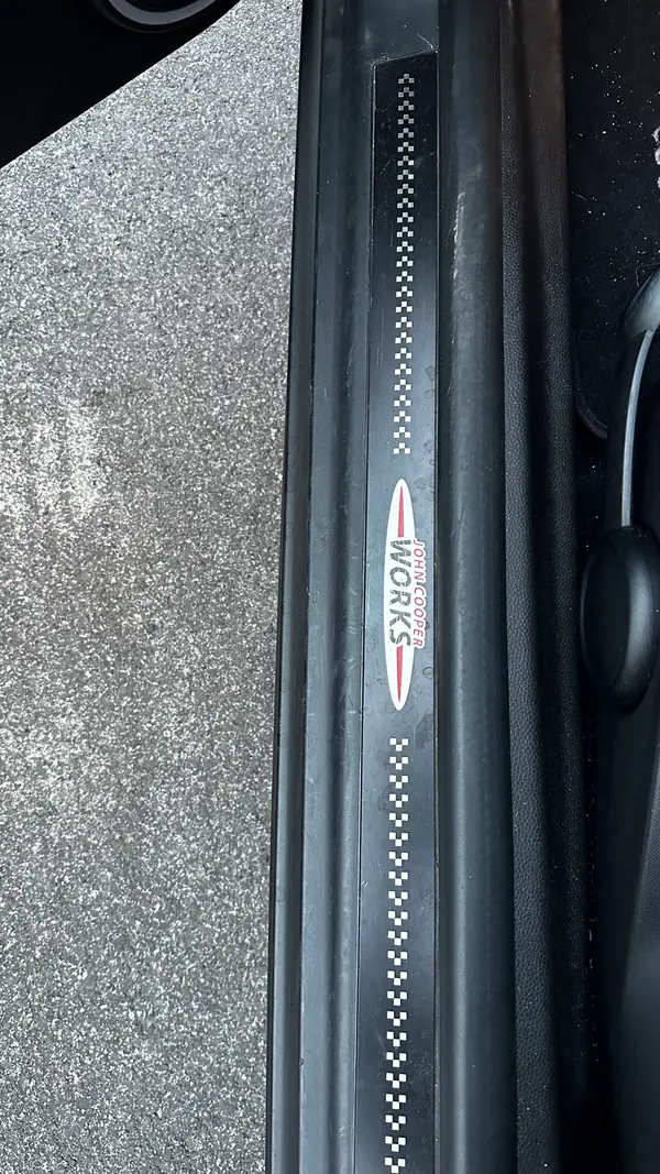 MINI John Cooper Works 2012 - 14990 EUR, 165000 km - AUTO.MOTO.pt - 165000km - foto 12 de 12