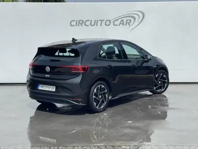 Volkswagen ID.3 2020 - 20500 EUR, 84382 km - AUTO.MOTO.pt - 84382km - foto 3 de 40