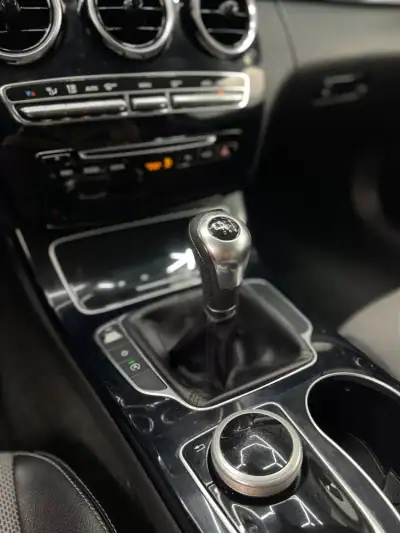 Mercedes-Benz C 180 2016 - 21999 EUR, 107000 km - AUTO.MOTO.pt - 107000km - foto 11 de 19