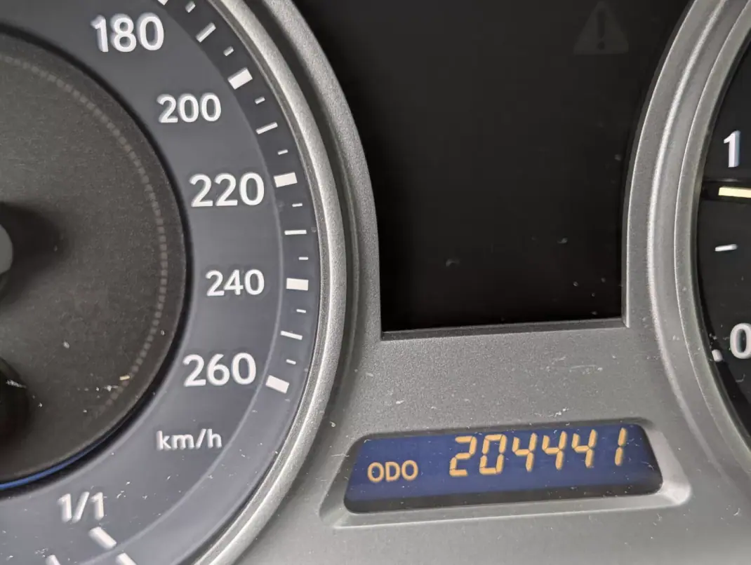 Lexus IS 220 2009 - 8500 EUR, 204441 km - AUTO.MOTO.pt - 204441km - foto 23 de 26
