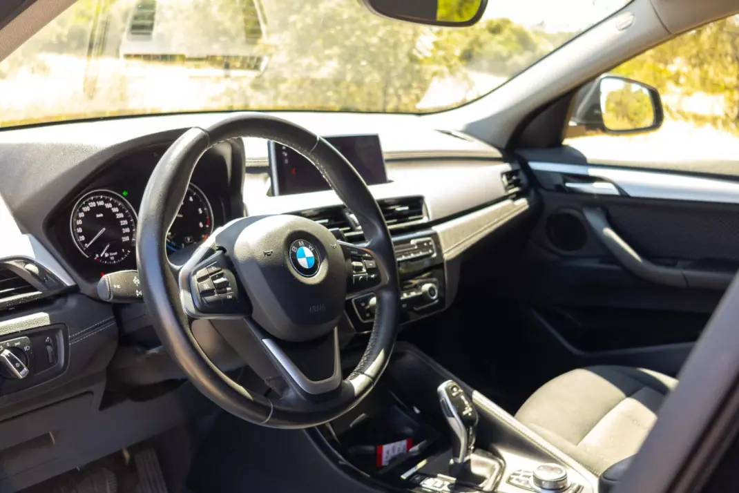 BMW X2 2021 - 28000 EUR, 76300 km - AUTO.MOTO.pt - 76300km - foto 8 de 15