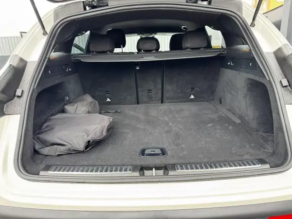 Mercedes-Benz EQC 2020 - 34500 EUR, 120000 km - 120000km - foto 10 de 20