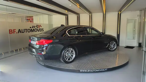 BMW 520 2017 - 19900 EUR, 313208 km - AUTO.MOTO.pt - 313208km - foto 7 de 51