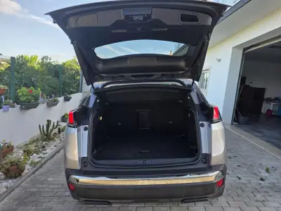 Peugeot 3008 2019 - 13900 EUR, 198000 km - AUTO.MOTO.pt - 198000km - foto 33 de 58