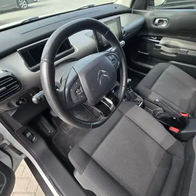 Citroën C4 Cactus 2019 - 10750 EUR, 87750 km - AUTO.MOTO.pt - 87750km - foto 11 de 18