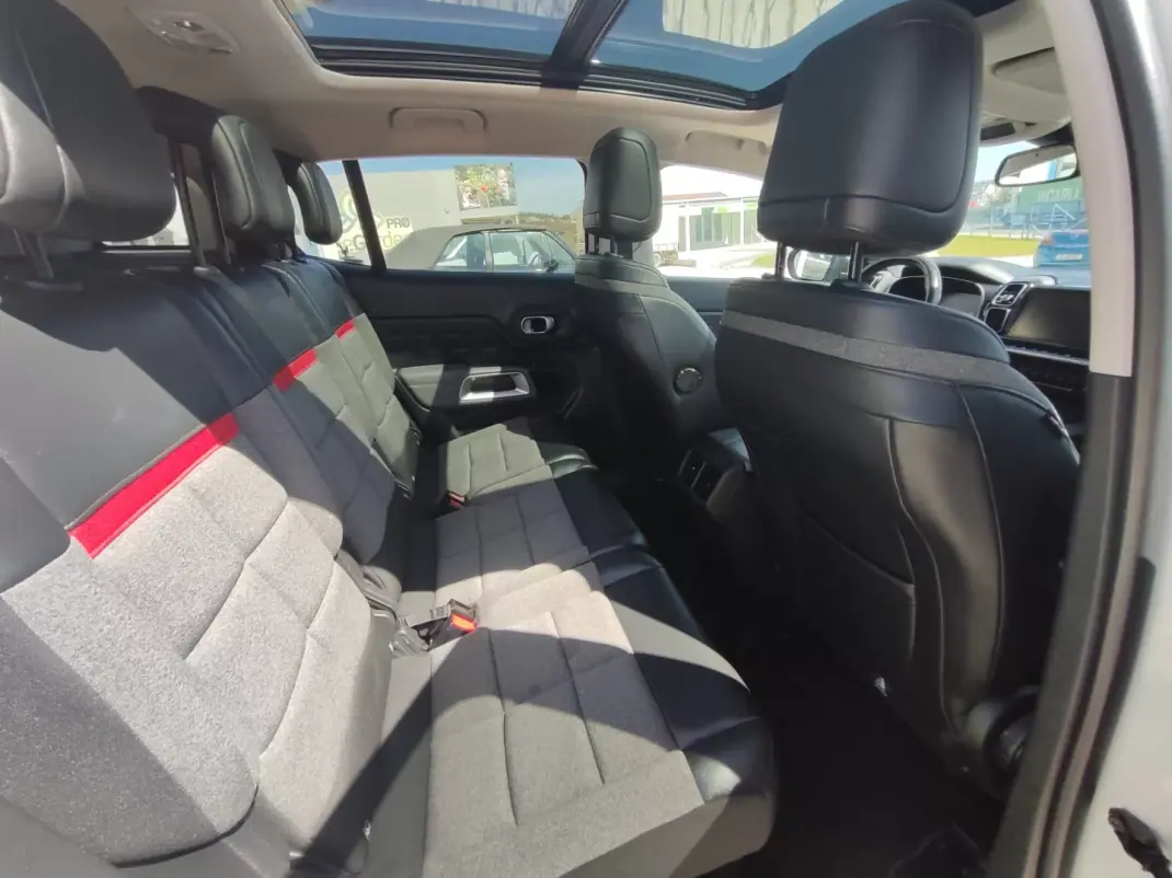 Citroën C5 Aircross 2019 - 15490 EUR, 147000 km - 147000km - foto 18 de 27